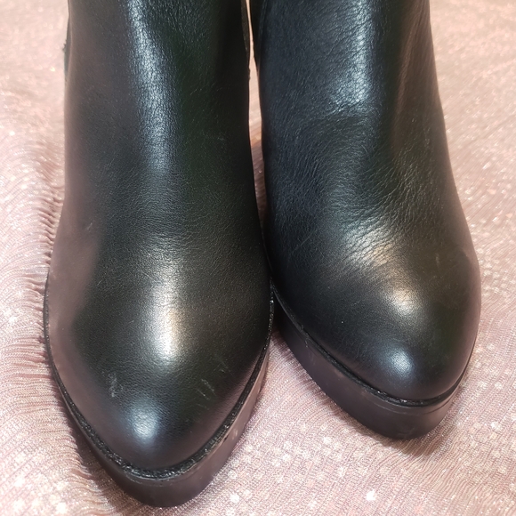 Aldo Size 7 Black Leather Wedge Boots - Picture 4 of 7